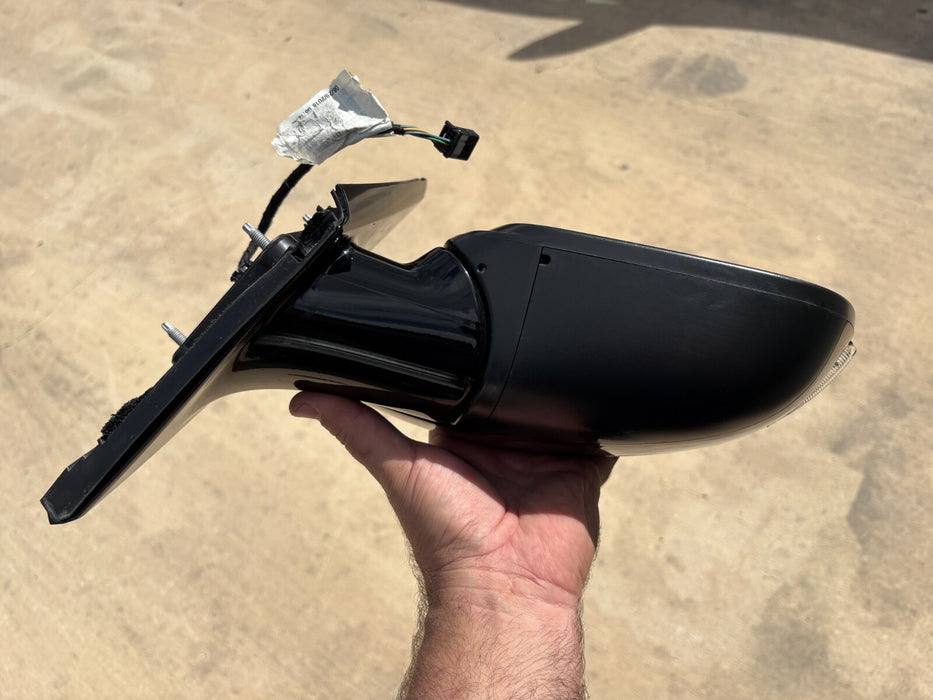 Original, 2018-2020 Nissan Pathfinder Right Passenger Door Power Mirror Green