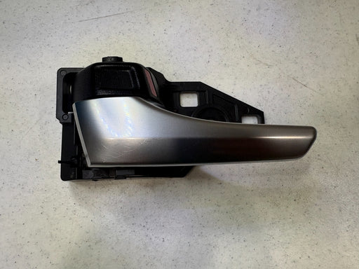 2014 - 2019 TOYOTA HIGHLANDER FRONT LEFT DRIVER SIDE INSIDE DOOR HANDLE, OEM