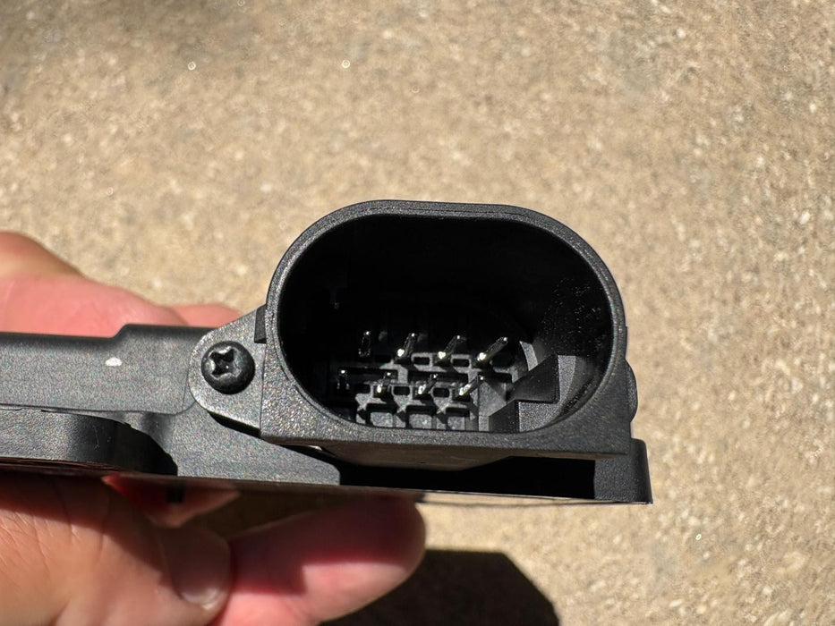 2022 - 2025 Tucson Left Rear Radar Sensor Blind Spot Module 99140-CW000 OEM