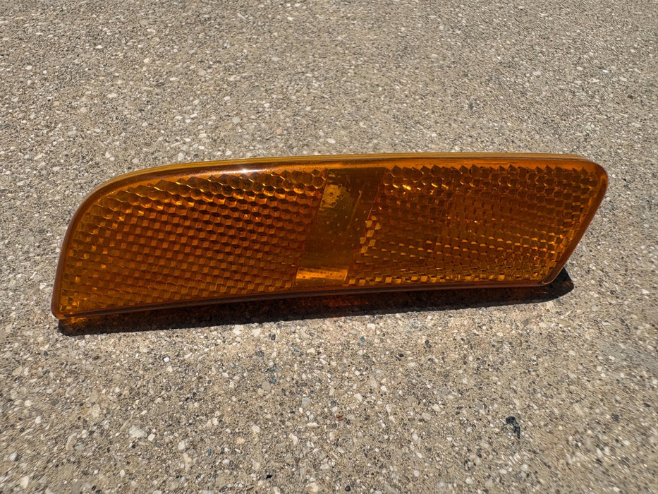 2009-2017 Volkswagen Tiguan Front Right Side Reflector 5N0945120A OEM