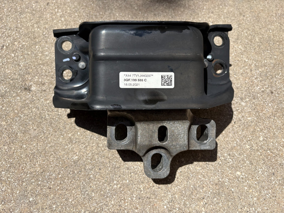 2018-2023 Volkswagen Atlas 3.6L Transmission Left Side Mount Support Bracket