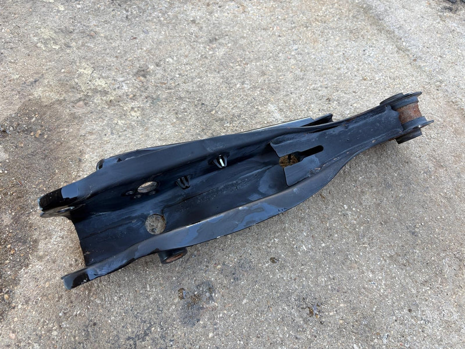 2021 - 2026 NISSAN ROGUE 1.5L REAR LEFT DRIVER SIDE TRAILING CONTROL ARM OEM