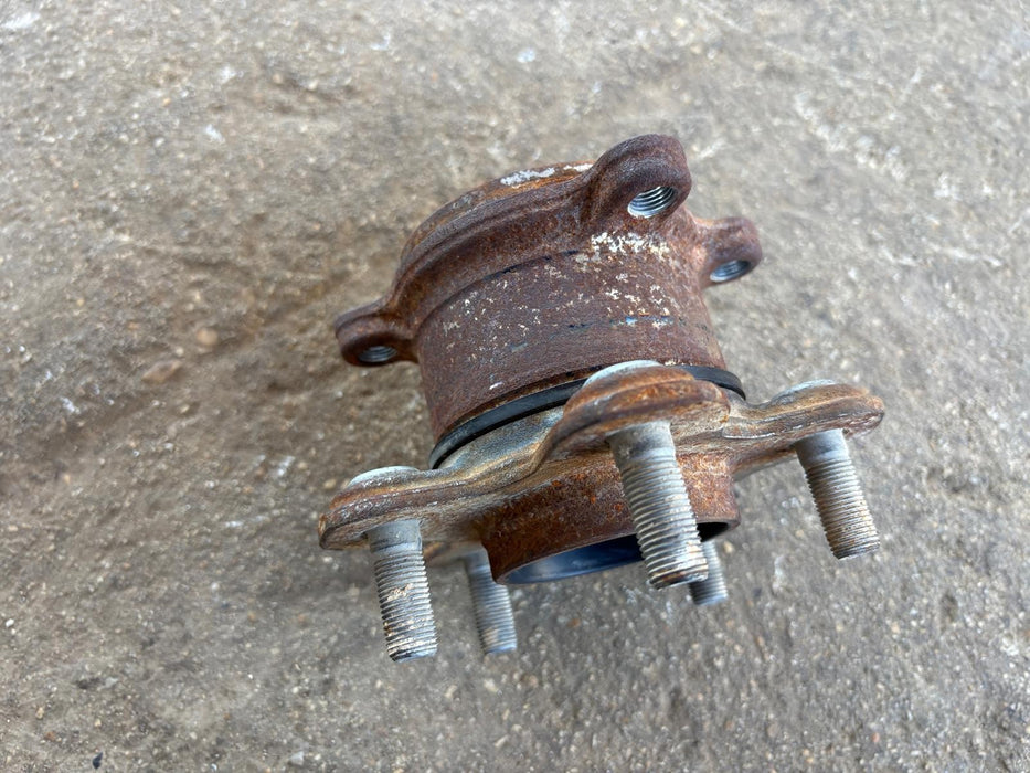 2021 - 2026 NISSAN ROGUE 1.5L REAR LEFT DRIVER SIDE WHEEL HUB BEARING OEM