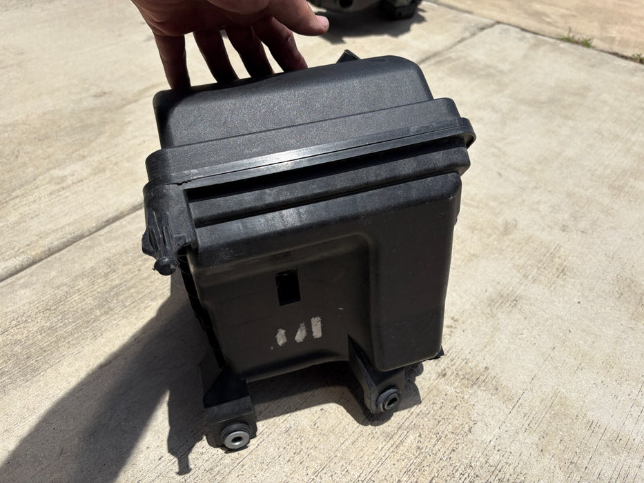 Genuine OEM, 2018-2019 Sonata 2.0, 2.4L Air Cleaner Housing Box #28110D4900
