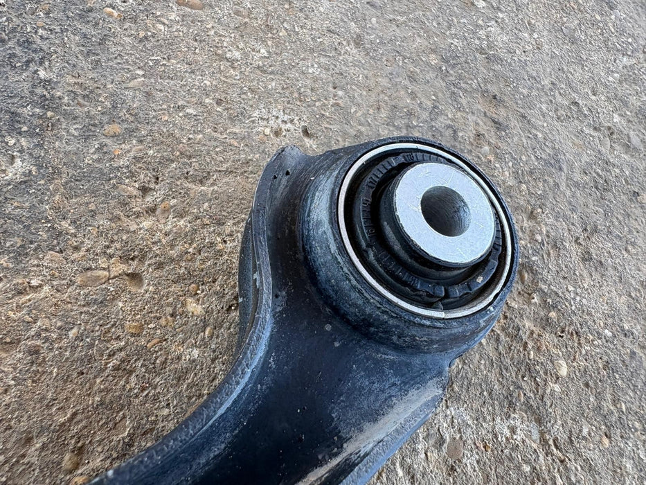 2017 - 2023 Cadillac XT5 3.6L REAR RIGHT SIDE UPPER TRAILING CONTROL ARM OEM