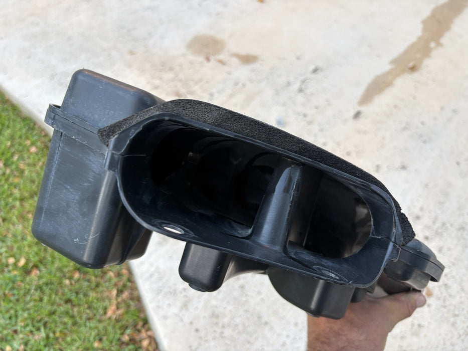 2016-2022 HONDA PILOT 3.5L ENGINE AIR CLEANER INTAKE RESONATOR GUIDE DUCT OEM