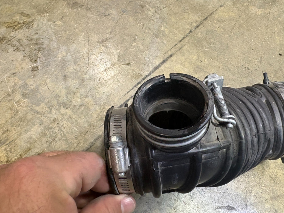 2008-2013 NISSAN ROGUE AIR CLEANER INTAKE TUBE OEM