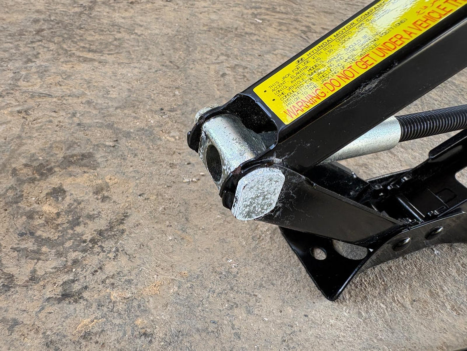 2018 - 2023 Kia Rio Spare Scissor Car Jack OEM
