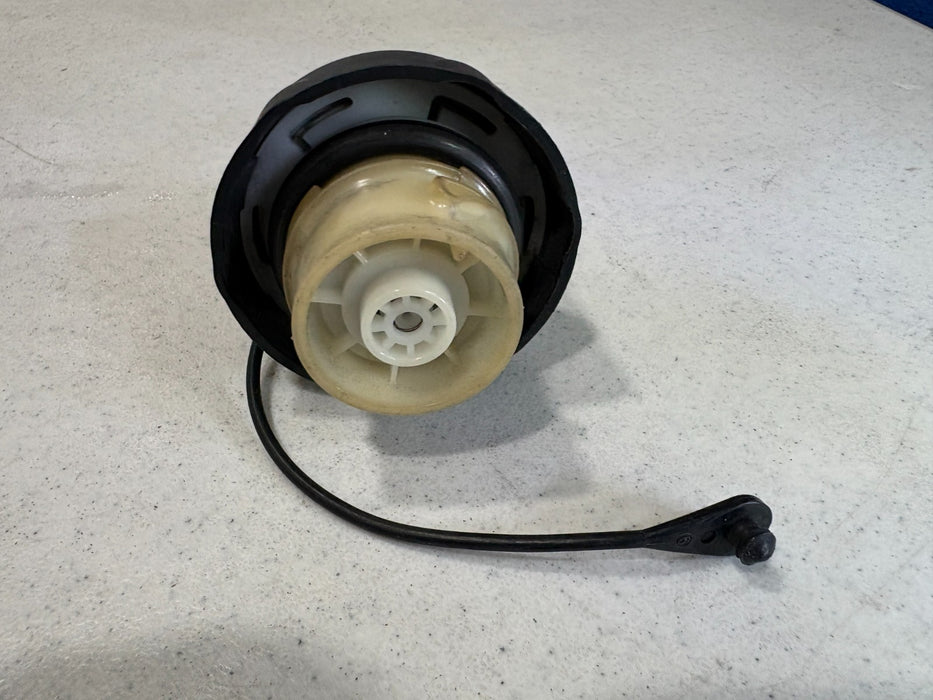 2011 2012 2013 2014 2015 2016 2017 JEEP COMPASS GAS CAP FUEL TANK OEM