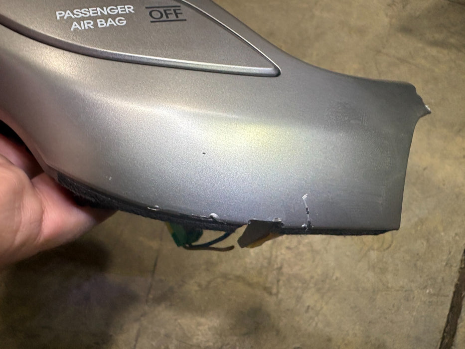 2012-2017 HYUNDAI VELOSTER DASH AC AIR VENT LEFT CENTER OEM