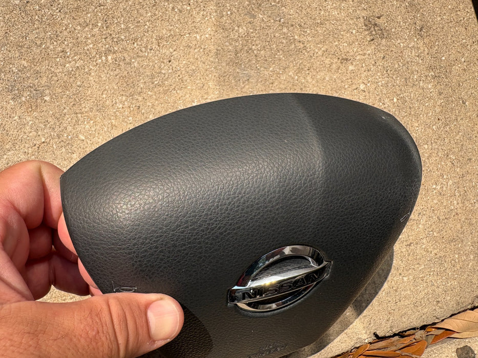 2009, 2010, 2011, 2012, 2013, 2014 Nissan Murano Steering wheel OEM