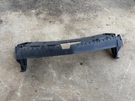 2010-2017 EQUINOX Front Bumper Grille Engine Cover Support Shroud 22802304