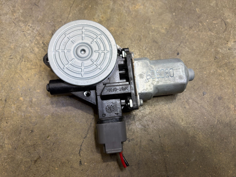 2014-2020 MITSUBISHI OUTLANDER REAR LEFT SIDE DOOR WINDOW MOTOR OEM