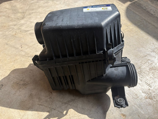 2012-2017 HYUNDAI VELOSTER 1.6L AIR CLEANER BOX ASSEMBLY, OEM 28110-1R100