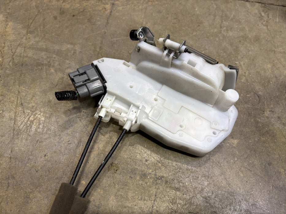 2017 - 2022 NISSAN ROGUE SPORT REAR RIGHT PASSENGER DOOR LOCK LATCH OEM