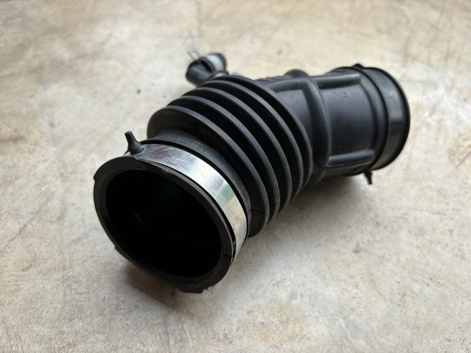 2019 2020 2021 2022 2023 2024 Nissan Kicks Air Cleaner Intake Tube Hose OEM