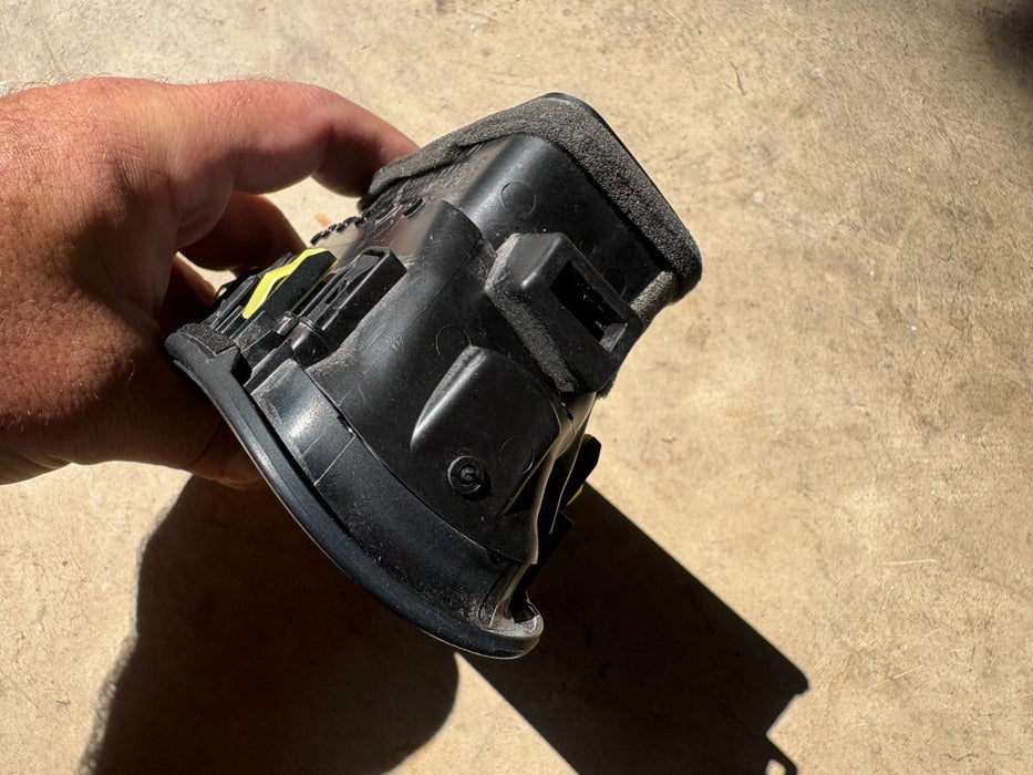 2016-2022 TOYOTA PRIUS RIGHT DRIVER SIDE DASH AIR VENT 55650-47150 OEM