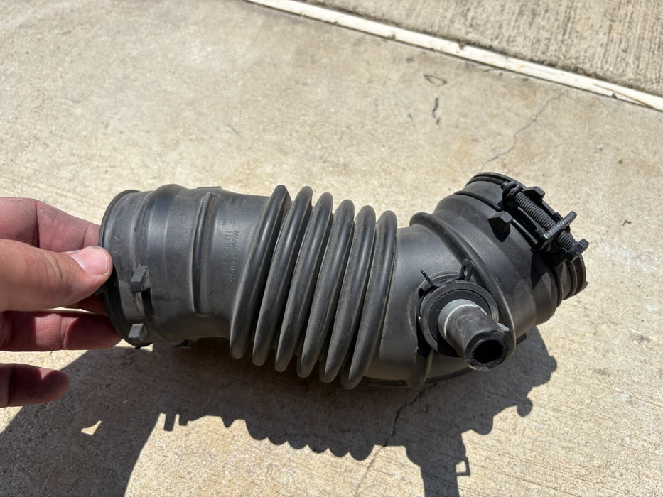 2014-2019 Kia Soul Air Intake Inlet Hose 2.0L, OEM #28140-B2100