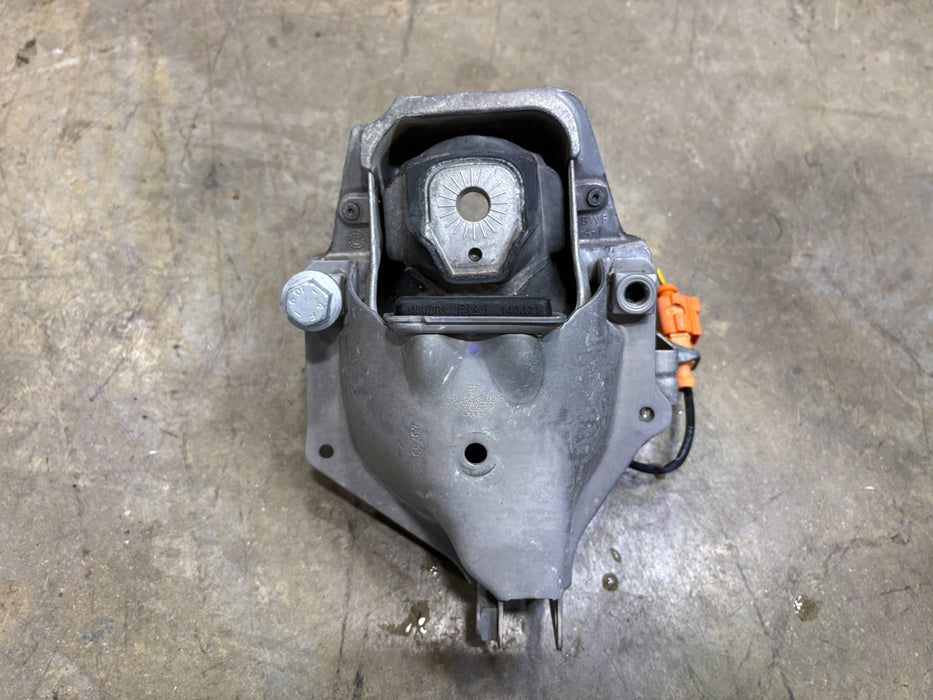 2009 - 2014 Audi A4 Engine Motor Mount OEM