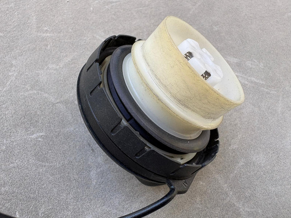2015-2019 SUBARU LEGACY FUEL GAS TANK FILLER NECK CAP LID OEM
