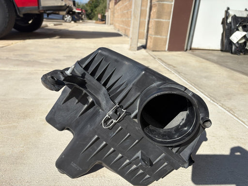 2011-2016 Dodge Grand Caravan Mopar Air Cleaner Filter Housing, OEM #4861729AB