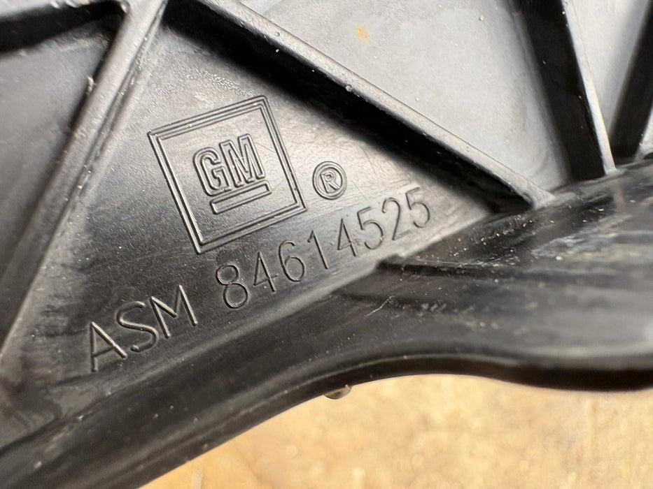2018-2023 GMC TERRAIN LOWER AIR SHUTTER 84614525