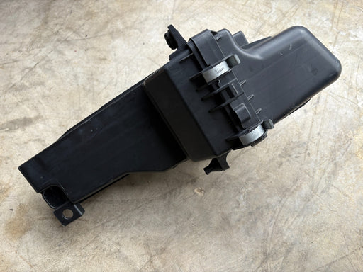 2018-2024 Nissan Kicks 1.6L Air Cleaner Intake Filter Box Assembly OEM