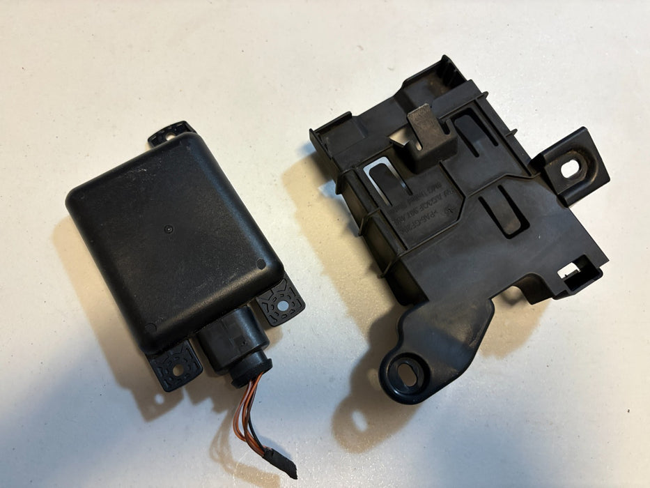 2018-2021 VOLKSWAGEN ATLAS RIGHT REAR BLIND SPOT SENSOR MODULE OEM 5Q0907686C