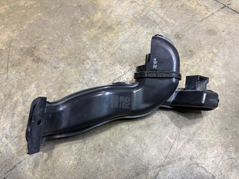 2018-2024 NISSAN KICKS 1.6L AIR INTAKE CLEANER LOWER INLET DUCT HOSE TUBE 5RB2A