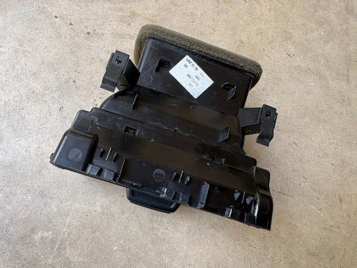 2018-2023 VOLKSWAGEN ATLAS FRONT DRIVER SIDE AIR VENT OEM 3CN819703
