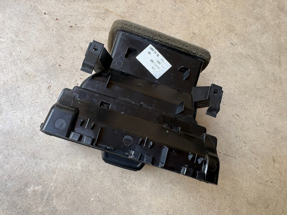 2018-2023 VOLKSWAGEN ATLAS FRONT DRIVER SIDE AIR VENT OEM 3CN819703