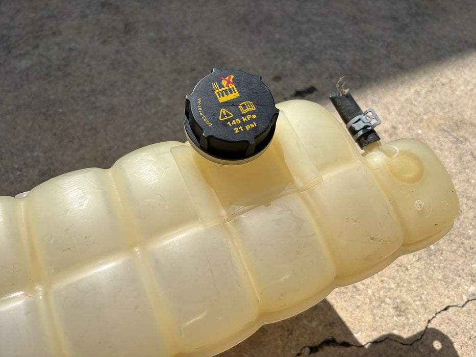 2018-2021 Ford F150 5.0L Coolant Radiator Overflow Bottle Tank OEM
