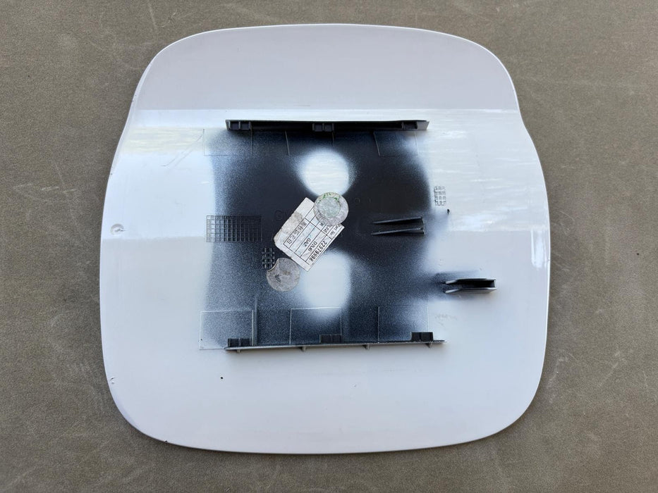 2016 - 2020 Buick Envision Fuel Filler Door Tank Lid Gas Cap OEM