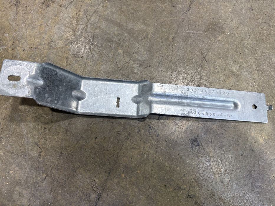 2015-2023 DODGE CHALLENGER FRONT RIGHT DOOR INSIDE RELEASE HANDLE BRACKET, OEM