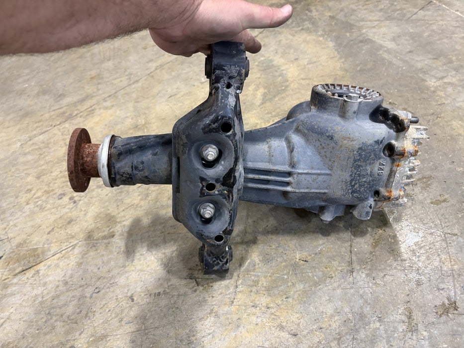 2015-2019 Subaru Legacy Outback Rear Differential Carrier Assembly 4.11 Ratio