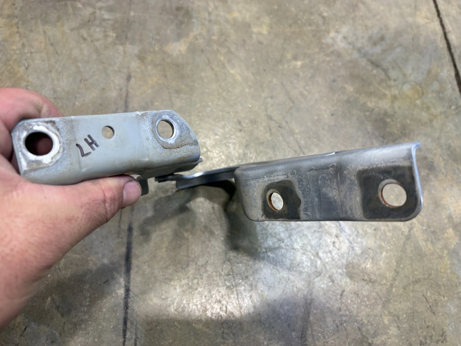 2008 - 2020 MITSUBISHI OUTLANDER FRONT HOOD LEFT DRIVER SIDE HINGE OEM
