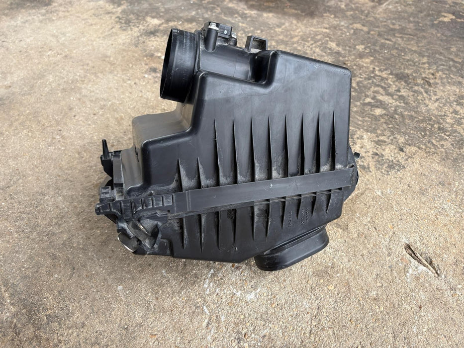 2015-2016 Honda CRV 2.4L Air Cleaner Intake Box Assembly OEM