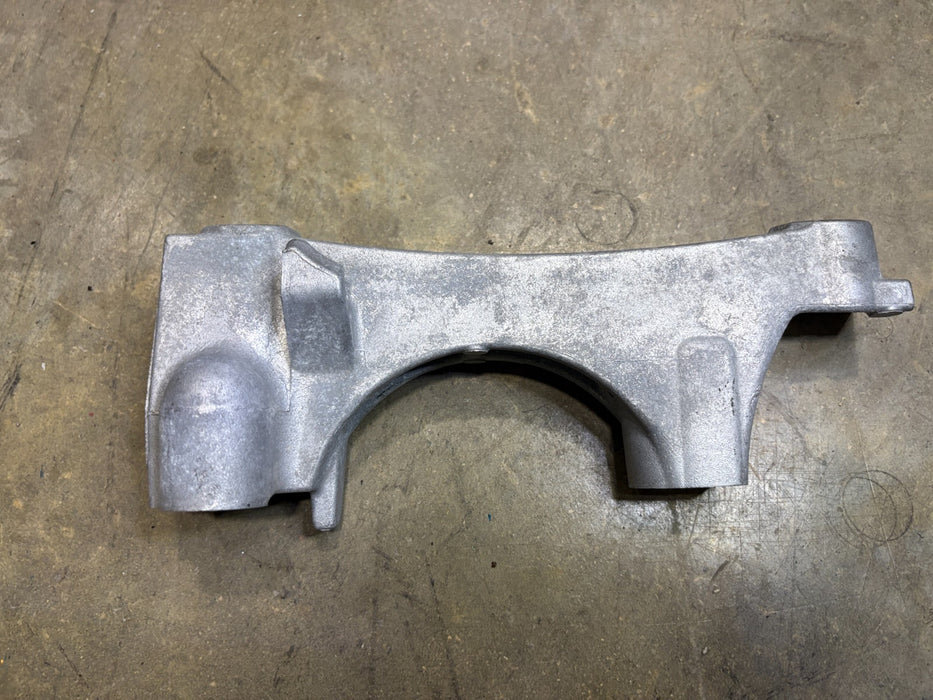 2018-2024 Toyota Camry FRONT PASSENGER ENGINE FRAME MOUNT SUPPORT BRACKET FWD