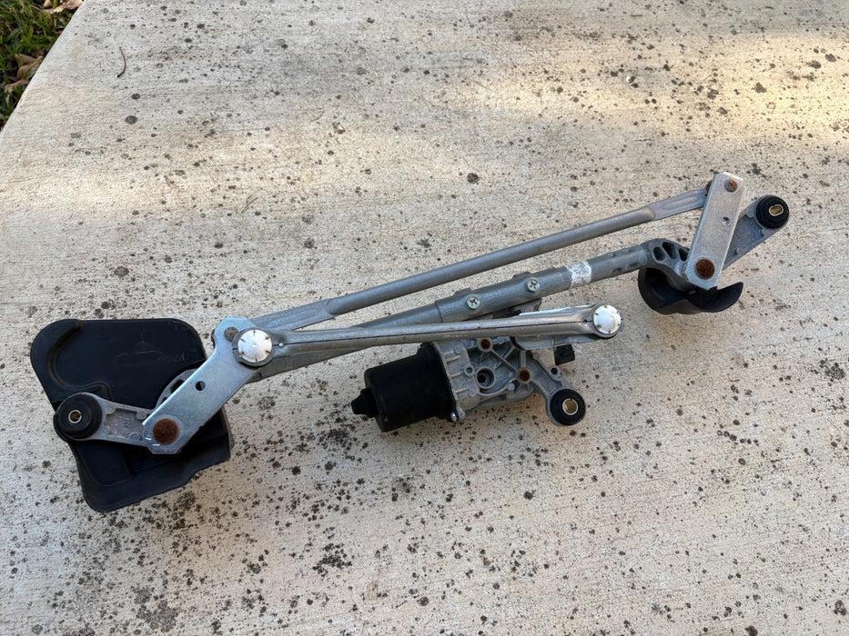 2016-2023 Nissan Maxima Front Windshield Wiper Linkage & Motor OEM.
