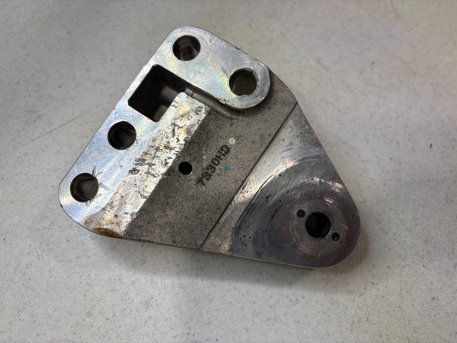 2011-2019 FORD EXPLORER 3.5L FRONT RIGHT SIDE ENGINE MOUNT BRACKET OEM