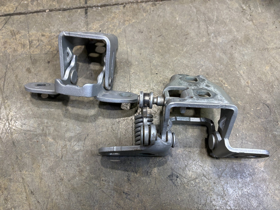SET OF 2 2011-2018 RAM 1500 REAR LEFT SIDE DOOR UPPER & LOWER HINGE OEM