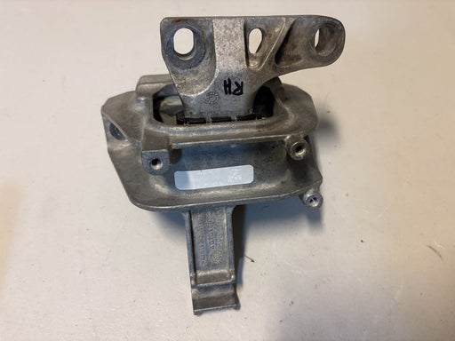 2018-2020, 2021, 2022 2023 Volkswagen Atlas Right Engine Frame Mount Support OEM
