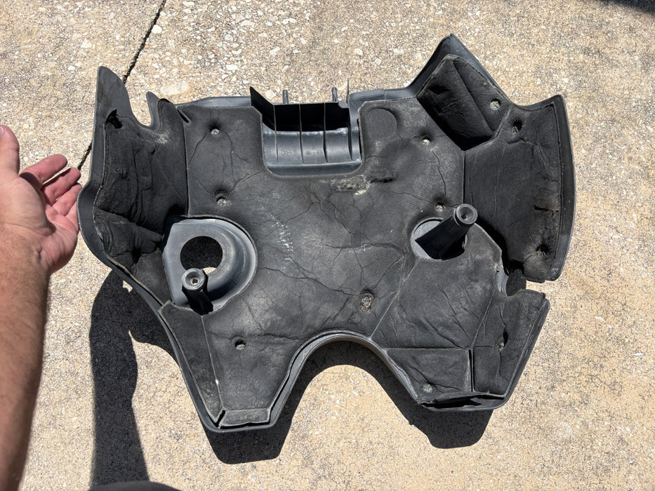 2009-2019 DODGE RAM 1500 5.7L ENGINE COVER 68038749AC OEM