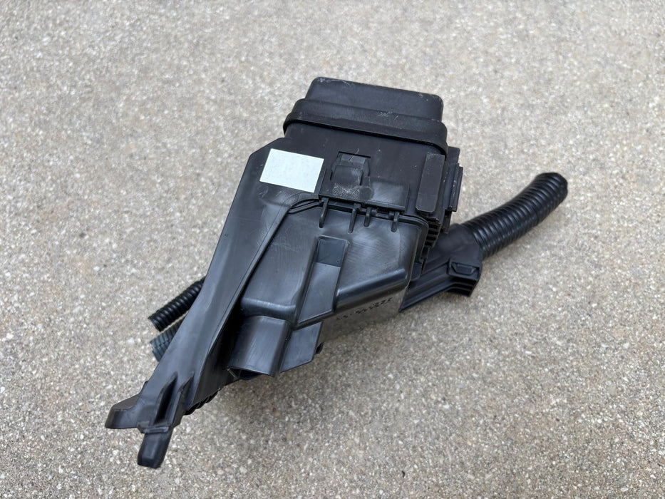 2013-2018 Toyota Rav4 Fusebox Fan Fog Deicer Horn Relay Module OEM 82662-42370