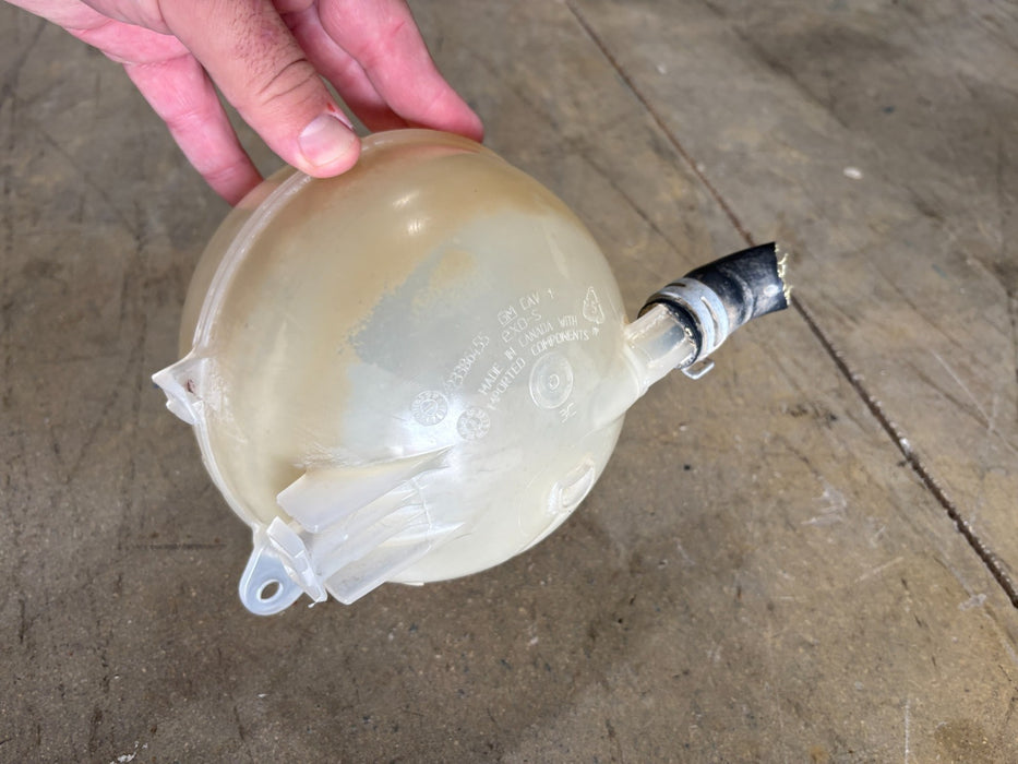2018-2024 Chevrolet Equinox RADIATOR COOLANT RECOVERY BOTTLE SURGE TANK, OEM