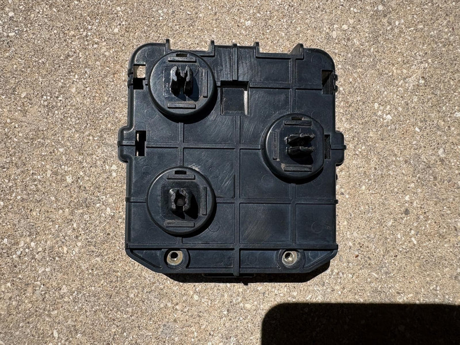 2018 - 2020 Nissan Kicks Rear Radar Unit Blind Spot Alert 284K05RA0A OEM