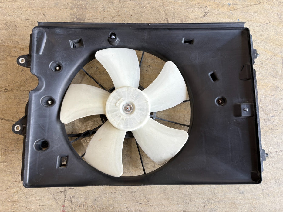 Original, 2009-2015 Honda Pilot 3.5L, Radiator Fan Motor Fan Assembly FWD, OEM