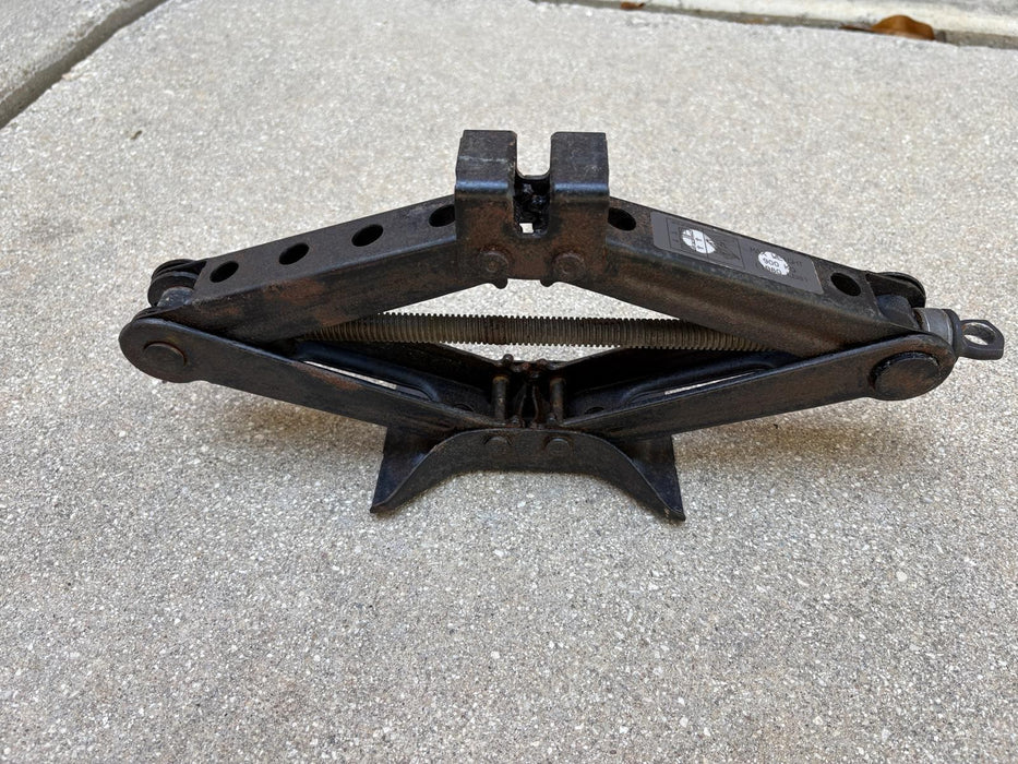 2015 - 2019 SUBARU LEGACY JACK, SPARE WHEEL OEM