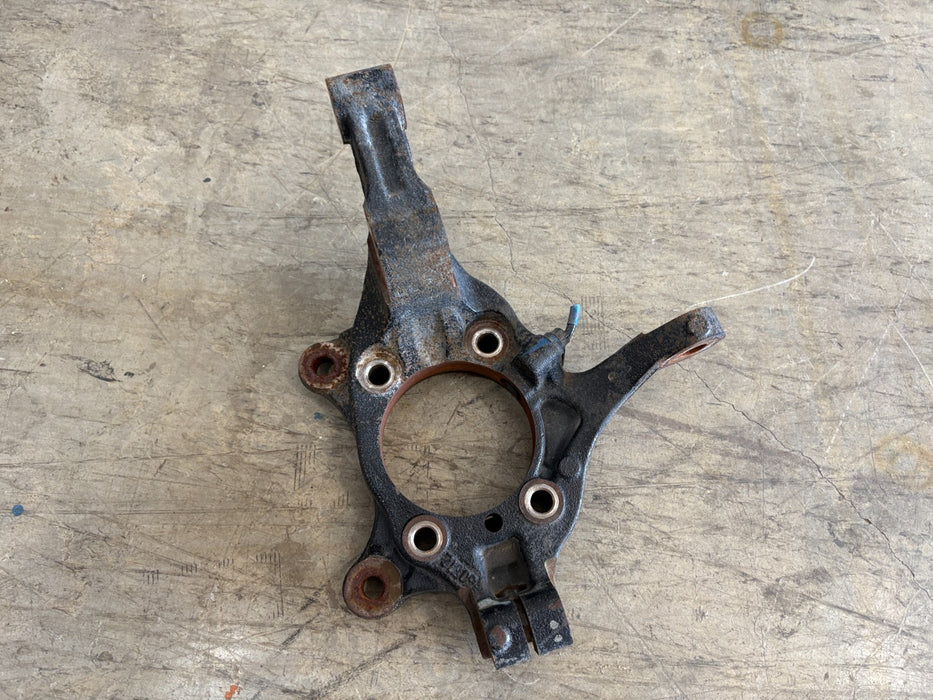 2016-2020 Kia Optima S Front Steering Spindle Knuckle Passenger Right RH, OEM