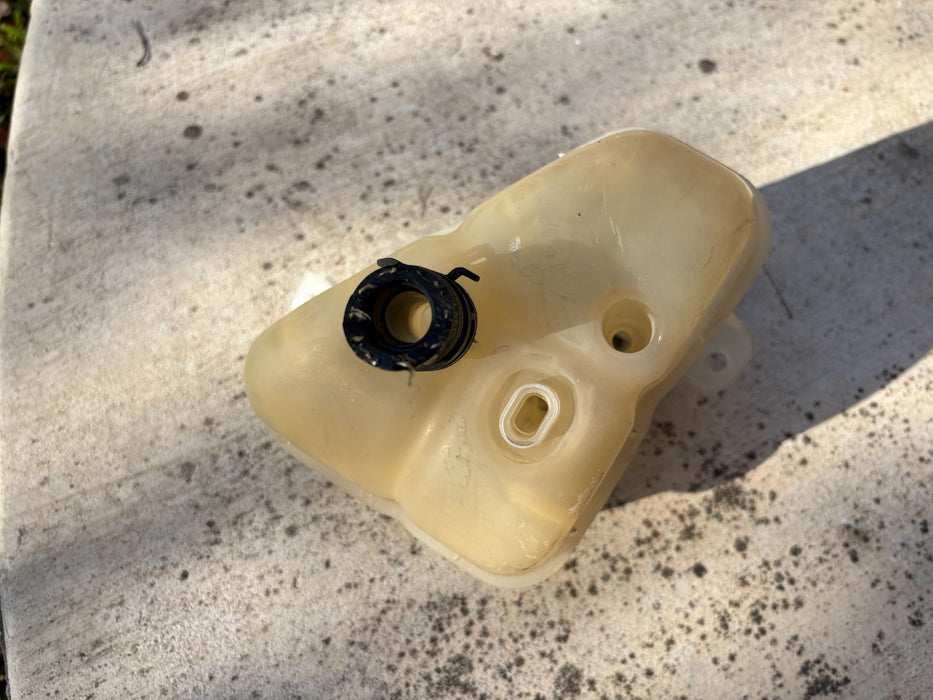 2008 - 2012 Chevrolet Malibu 3.6L Radiator Overflow Expansion Tank Bottle OEM